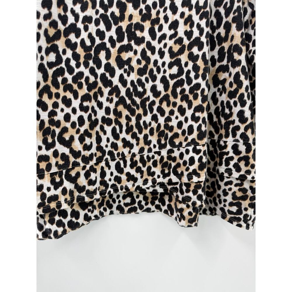 Chico's Women's Classic Everyday Casual Animal Print Knit Shirt Size 4 (XXL) - Picture 5 of 9